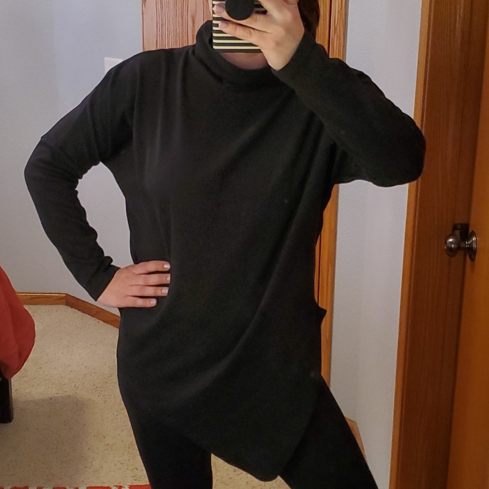 🆕 Black A-line Poncho